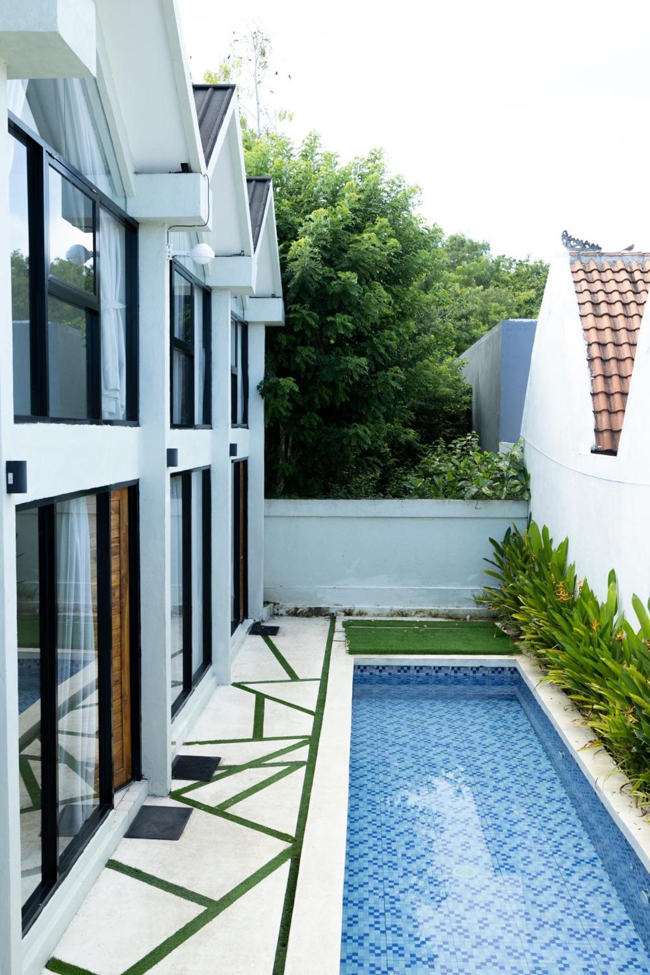 Kaya Uluwatu Hostel Bagian luar foto